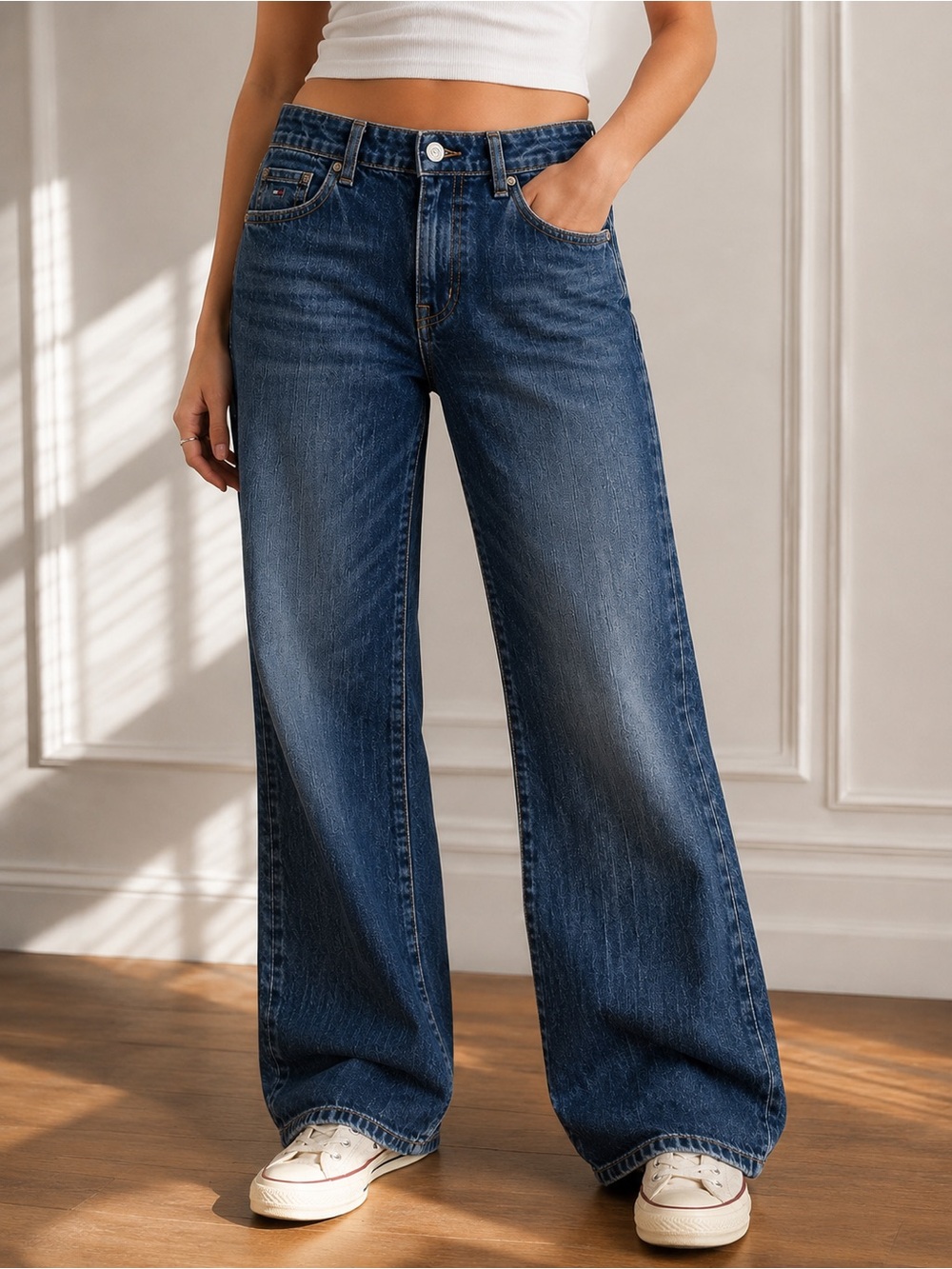 Tommy Hilfiger Boyfriend Jeans Women’s 4 Medium Wash Straight Leg Y2K